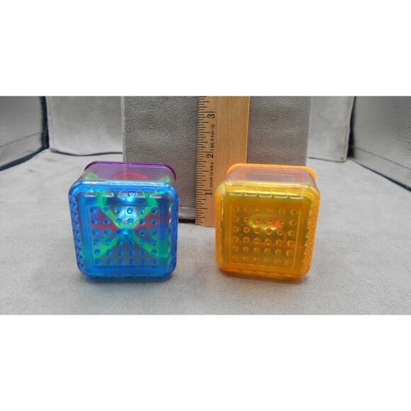 Fisher Price Peek A Block 2005 Sparkle Blocks H7056 Lot of 2 - Picture 9 of 9